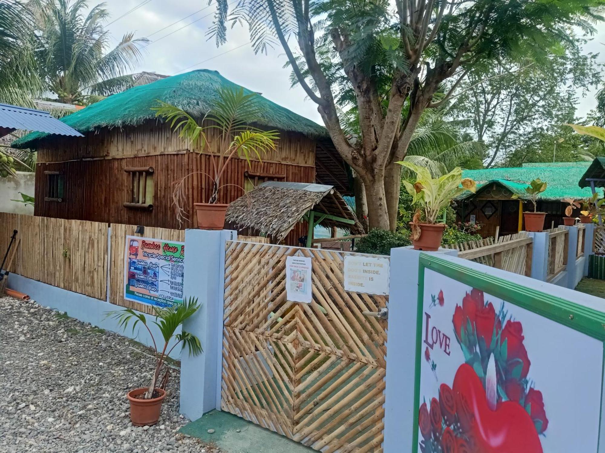 Moalboal Bamboo House / Rooms Exterior foto